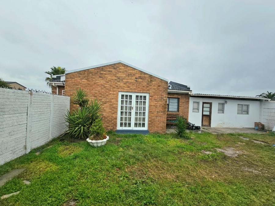2 Bedroom Property for Sale in Ottery Western Cape